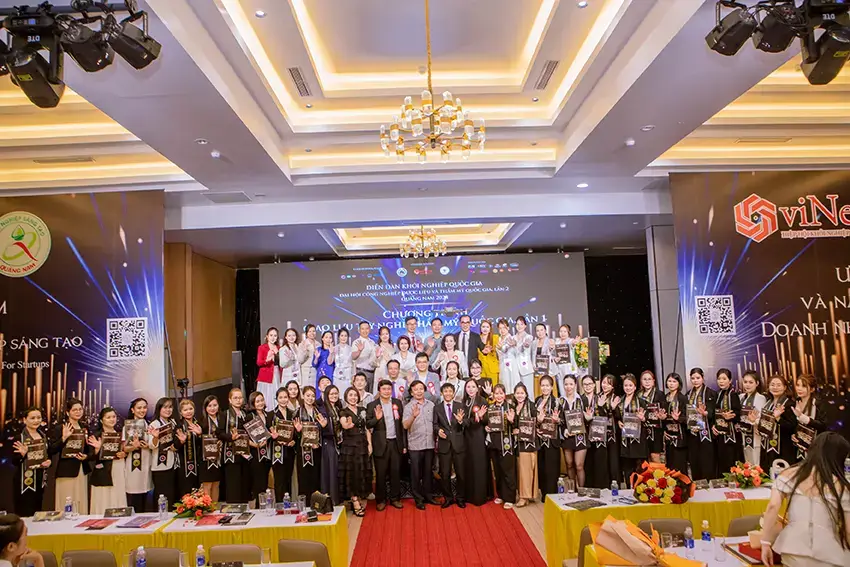 Vinh Danh Giám Đốc Điều Hành Lương Phương Giành Giải 3 Tại Diễn Đàn Khởi Nghiệp Quốc Gia 6