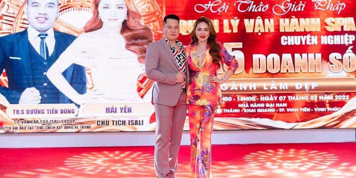 Vợ chồng chủ tịch Hải Yến và PCT Lê Hoàng tại sự kiện X5 doanh số